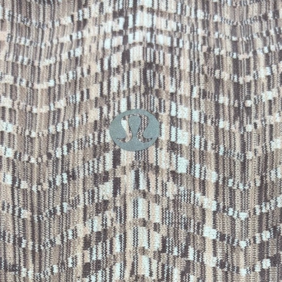 Lululemon Wunder Under Crop High Rise Crop Leggings Size 8 Arrow Jacquard 21" - Picture 5 of 6